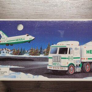 1999 Hess Truck and Space Shuttle W/ Satellite Brand New in Original Box